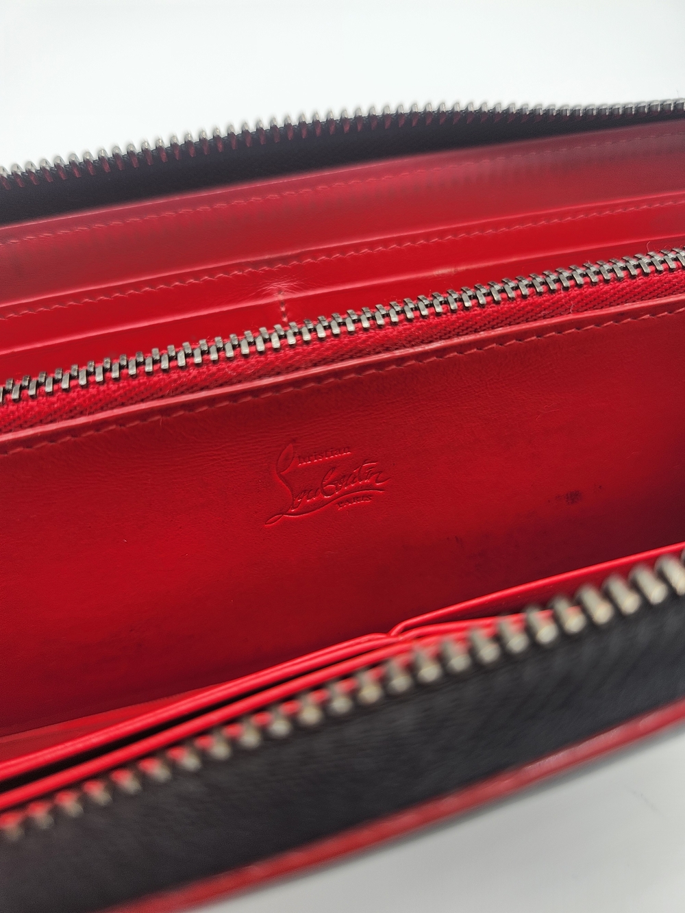 Authentic Preloved Christian Louboutin Black Leather Zip Wallet & Lipstk Bundle - Picture 12 of 16